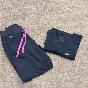 FIGS Night Sky Gray Scrubs Set SMALL